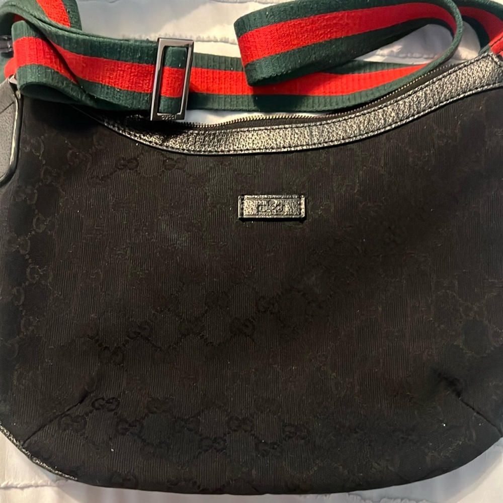 Designer inspired GG crossbody.